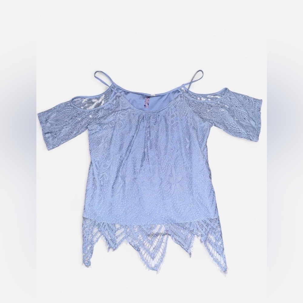 Light Blue Lace Cold Shoulder Top - Picture 4 of 4